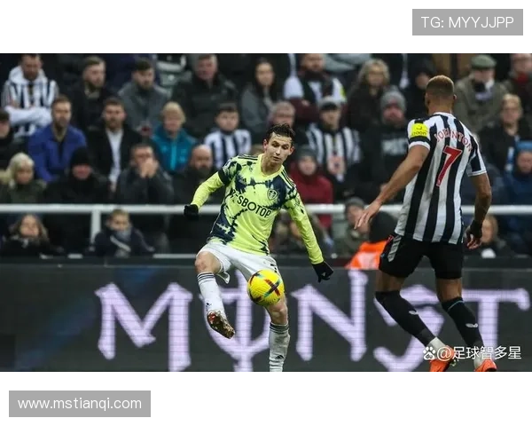 以利兹联足球俱乐部为核心解析其辉煌历史与未来发展潜力 以利兹联足球俱乐部为核心解析其辉煌历史与未来发展潜力