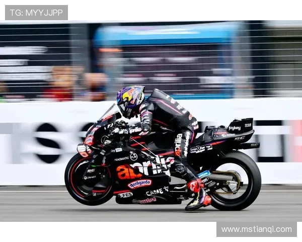 摩托GP赛季精彩纷呈 新星崛起与老将争锋激烈角逐