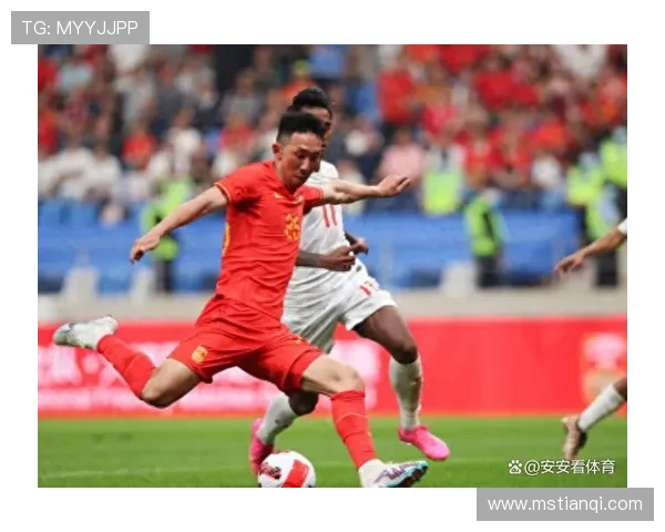 世界杯预选赛紧张激烈 中国男足力争突破小组赛晋级 世界杯预选赛紧张激烈 中国男足力争突破小组赛晋级