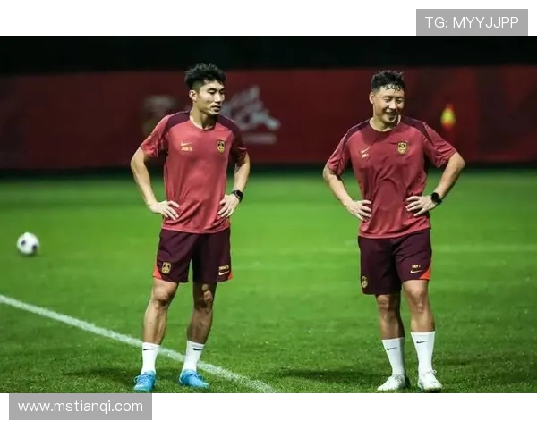 中国足球迎来新机遇,年轻球员崭露头角,未来可期 中国足球迎来新机遇,年轻球员崭露头角,未来可期